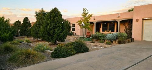 1425 Crestview Dr Sw, Los Lunas, NM, 87031-9107 | Card Image