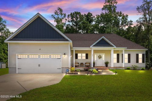 602 Bright Harvest Dr, Maysville, NC, 28555-0600 | Card Image