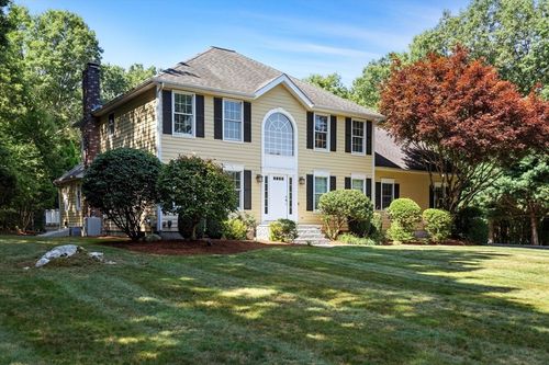 49 Indian Brook Rd, Ashland, MA, 01721-1340 | Card Image