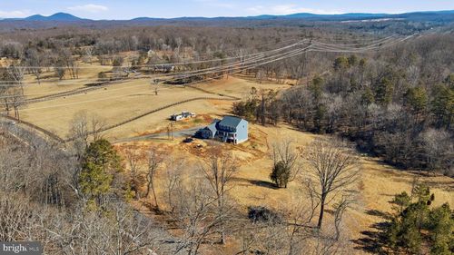 616 S Poes Rd, AMISSVILLE, VA, 20106-4009 | Card Image