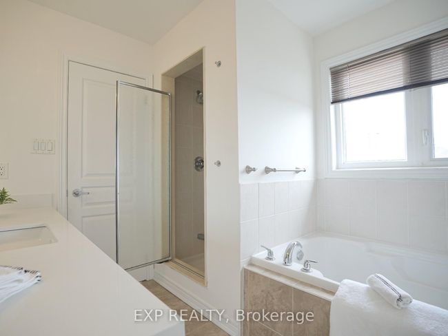 30 Mansard Dr, House other with 4 bedrooms, 3 bathrooms and 2 parking in Richmond Hill ON | Image 17
