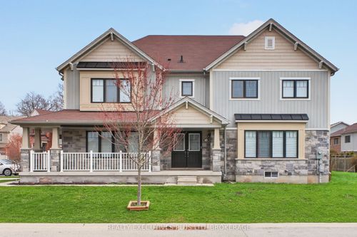 7829 Buckeye Cres, Niagara Falls, ON, L2H0P1 | Card Image
