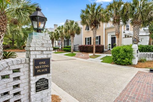 1802 Barkley Ave, Wilmington, NC, 28403-7237 | Card Image