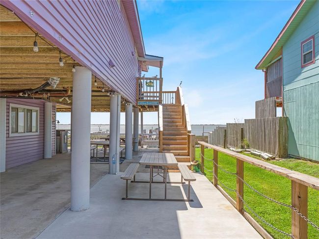 327 Bayshore Dr, House other with 3 bedrooms, 3 bathrooms and null parking in Palacios TX | Image 36
