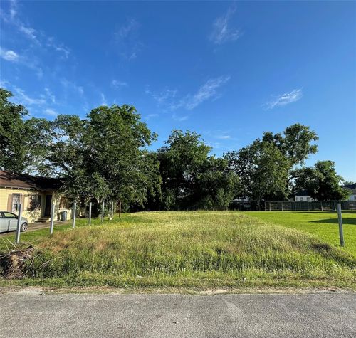 9820 Richcroft St, Houston, TX, 77029-3560 | Card Image