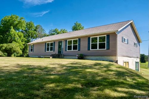 2290 Addis Rd, Holly, MI, 48442-8351 | Card Image