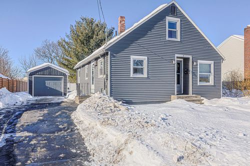 7 Mount Vernon Street, Nashua, NH, 03064 | Card Image