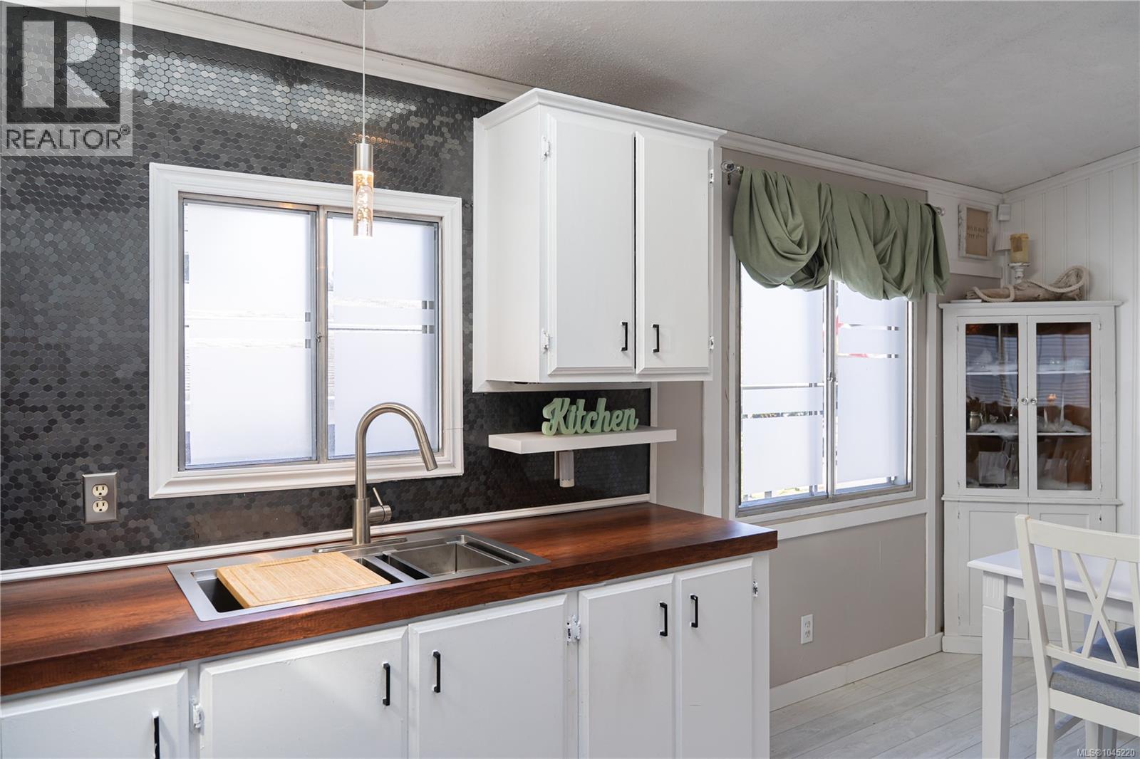Residential in Central Saanich 5
