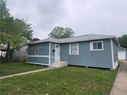 4005 Green Grove Dr, Corpus Christi, TX, 78415-4840 | Card Image