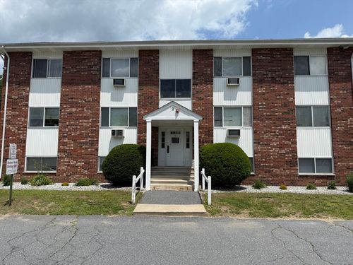 apt-213-5 Turnpike Rd, Townsend, MA, 01469-1046 | Card Image