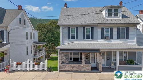 142 E Catawissa St, Nesquehoning, PA, 18240-1614 | Card Image