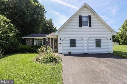 322 Valley Rd, ETTERS, PA, 17319-9779 | Card Image