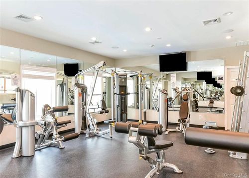 19 Sierra Ct, Coram, NY, 11727-1520 | Card Image
