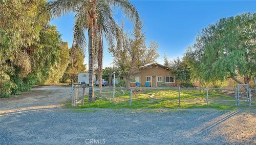1042 Frontier Rd, Norco, CA, 92860-2012 | Card Image