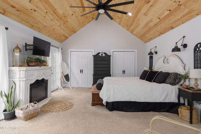 Master Bedroom | Image 14