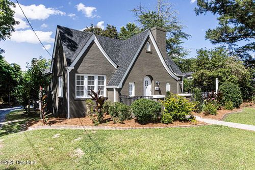 404 E Washington St, Nashville, NC, 27856-1552 | Card Image