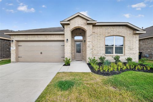 1921 Cherokee Ln, Cleburne, TX, 76033-4458 | Card Image