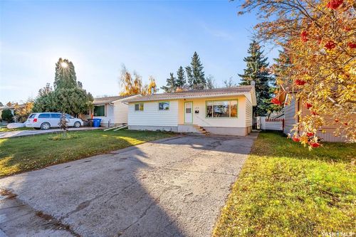 103 Burns Ave E, Melfort, SK, S0E1A0 | Card Image
