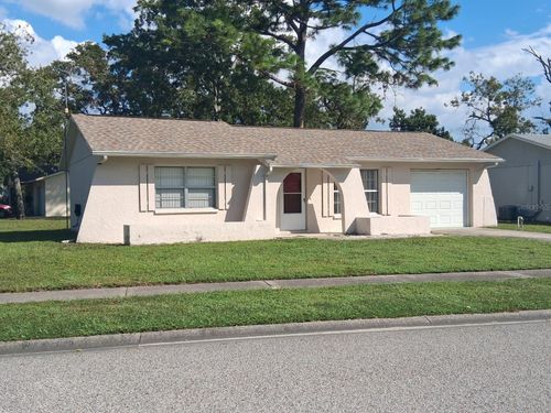 13104 Serpentine Dr, HUDSON, FL, 34667-6925 | Card Image