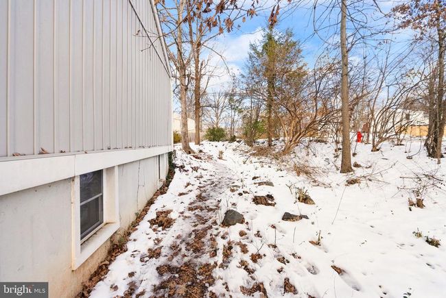 2280 Cocquina Dr, House other with 5 bedrooms, 2 bathrooms and null parking in RESTON VA | Image 62