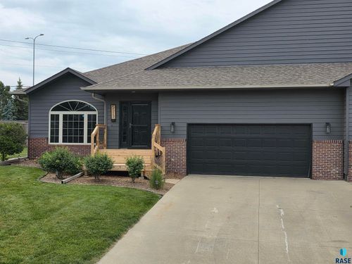5113 S St Andrews Cir Circle, Sioux Falls, SD, 57108 | Card Image