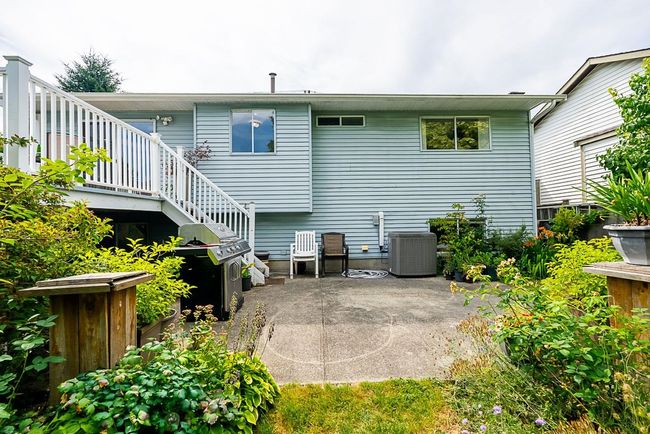 9328 213 Street, House other with 3 bedrooms, 2 bathrooms and 3 parking in Langley BC | Image 28