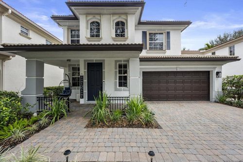 627 Castle Dr, Palm Beach Gardens, FL, 33410-1551 | Card Image
