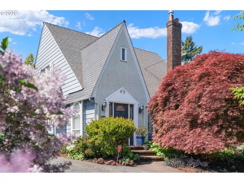 7633 N Albina Ave, Portland, OR, 97217-1307 | Card Image