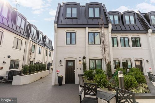 t2-1204 Eton Ct Nw, WASHINGTON, DC, 20007-3239 | Card Image