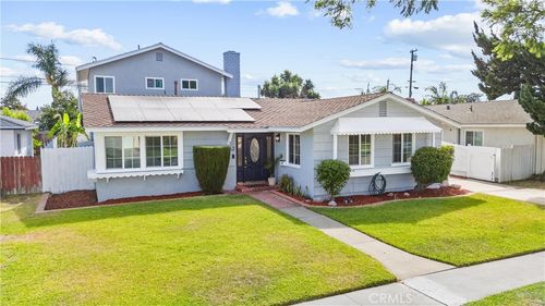 8042 San Dimas Cir, Buena Park, CA, 90620-2913 | Card Image