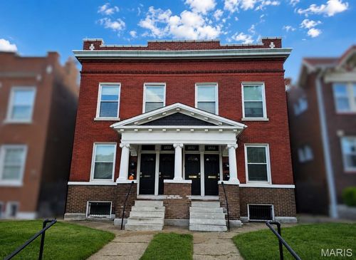 1832 Russell Blvd, Saint Louis, MO, 63104-3443 | Card Image