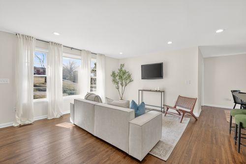 4001 Dumbarton Dr, Nashville, TN, 37207-1509 | Card Image