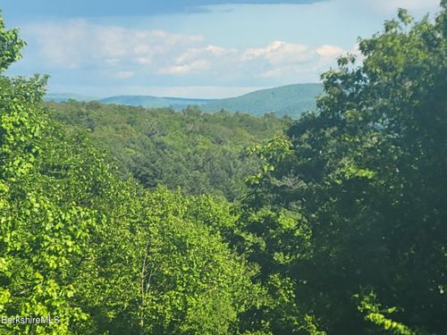 29 Old Village Rd, Great Barrington, MA, 01230-8900 | Card Image