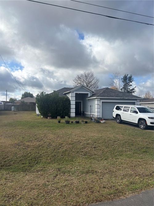 86 Juniper Loop Cir, Ocala, FL, 34480-5210 | Card Image