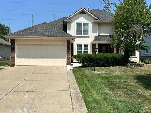 577 Lexington Dr, Rochester Hills, MI, 48307-3528 | Card Image