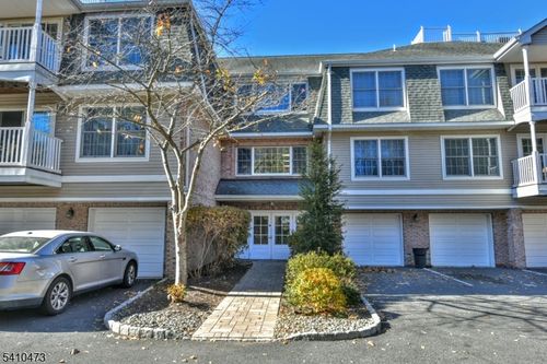 203-203 Central Park Pl, Ramsey, NJ, 07446-1825 | Card Image