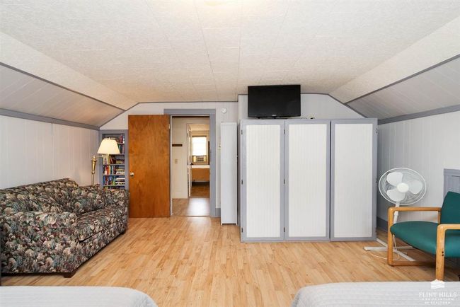 301 E Main St, House other with 4 bedrooms, 2 bathrooms and null parking in Council Grove KS | Image 19