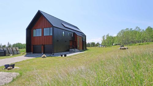 243216 Range Road 32, Rural Rocky View County, AB, T3Z2E3 | Card Image
