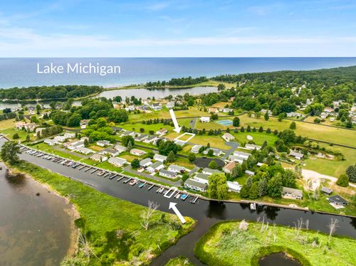 3316 Lakeland Dr, Arcadia, MI, 49613-9776 | Card Image