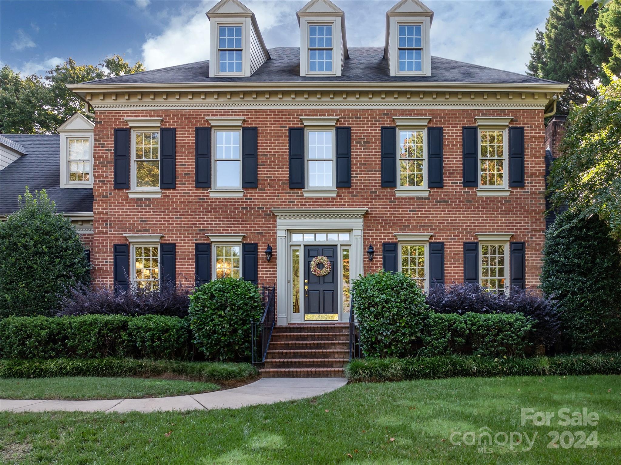 Olympic Club Dr, Charlotte, NC 28277