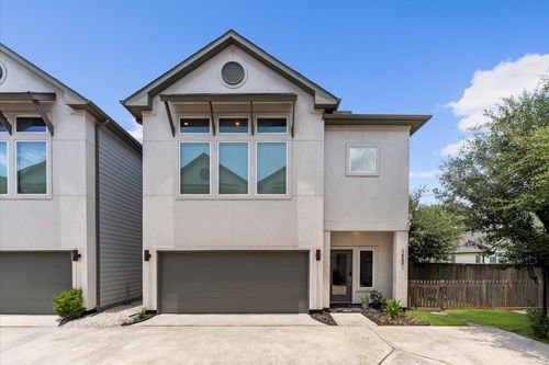 2422 Cochran St, Houston, TX, 77009-7828 | Card Image