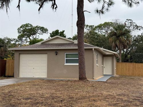 15217 Omaha St, HUDSON, FL, 34667-3662 | Card Image