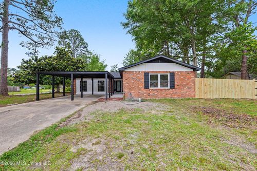 2419 Avenido Del Pinar St, Gautier, MS, 39553-6859 | Card Image