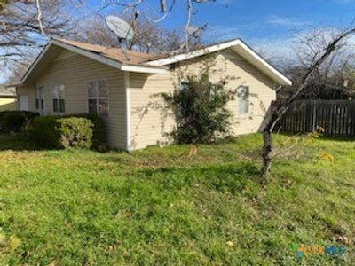 202 N 28th Street, House other with 3 bedrooms, 2 bathrooms and null parking in Gatesville TX | Image 2