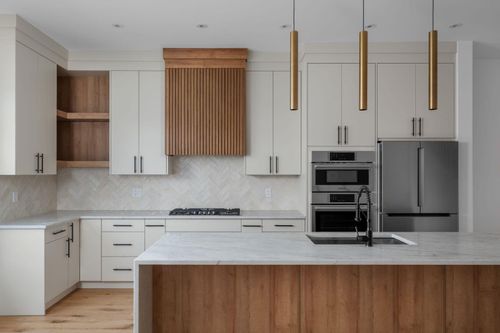 2229 36 St Sw, Calgary, AB, T3E2Z3 | Card Image