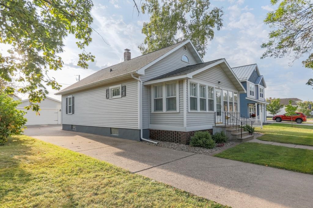 7th Ave, Wausau, WI 54401