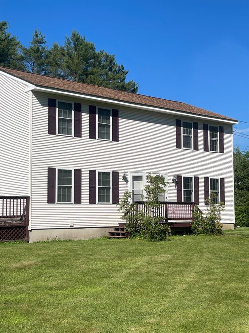 9 Crate Ln, Canaan, NH, 03741-7405 | Card Image