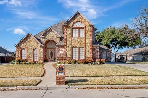 8221 Thornhill Drive, North Richland Hills, TX, 76182 | Card Image