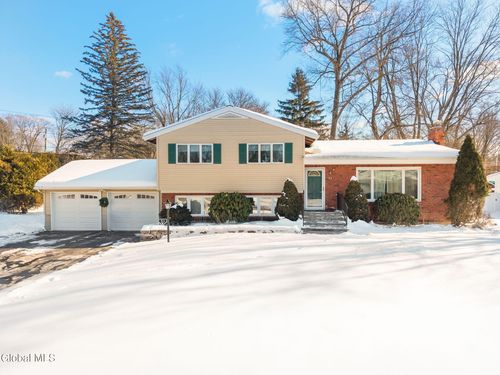 31 Brookwood Dr, Latham, NY, 12110-3627 | Card Image