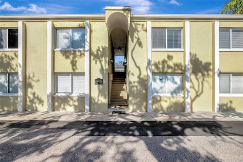 apt-126-3206 W Azeele St, TAMPA, FL, 33609-4921 | Card Image
